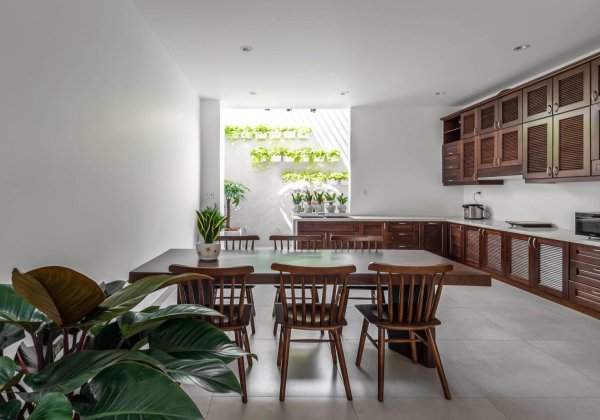 NHÀ 5x20m x 4 TẦNG